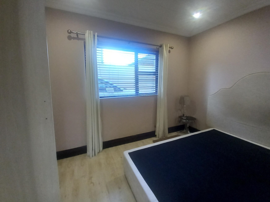 To Let 1 Bedroom Property for Rent in Parklands Western Cape
